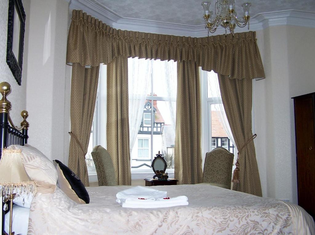 The Carmen Guesthouse (Adults Only) Llandudno Pokój zdjęcie